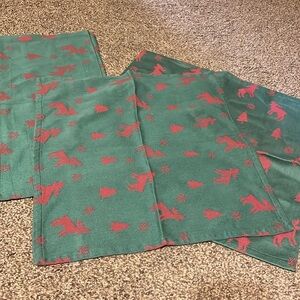 Holiday / deer placemats or napkins
